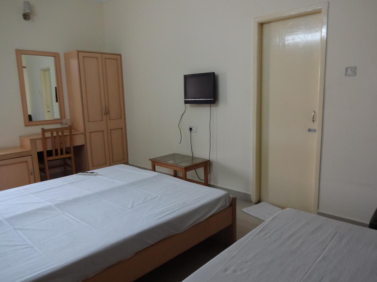 Fanar Residency Hotel *